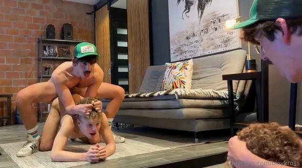 Jonah Wheeler fucks Troy Kross