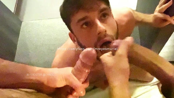 Manuel Reyes – 2 Guys from Grindr