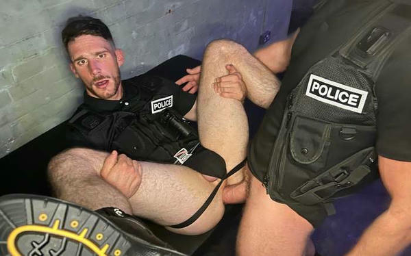 Fuck The Police! – TenInchTopxxx, Harry Johnson