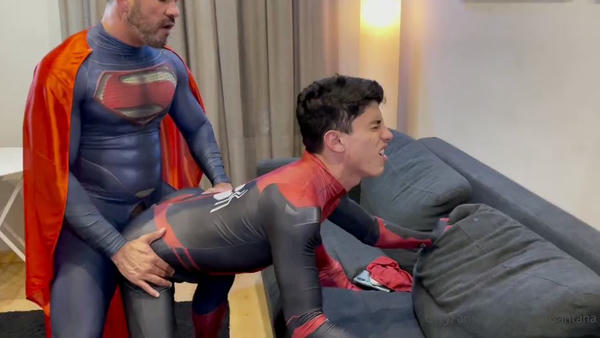 Superman Fucks – Nicholas Bardem, Joaquin Santana