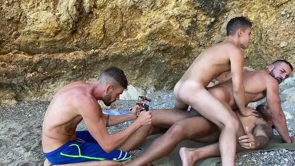 The Perverted Beach – Viktor Rom, Oliver Hunt, Giuspel, Dann Grey