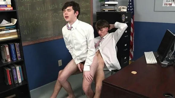 Who Will Eat the Cum Cookie? – Dakota Lovell, Leo Gates